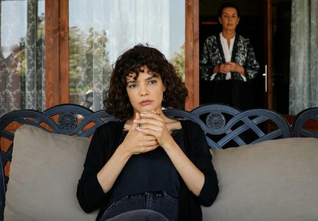 Çukurda kim ölüyor, Siyah zarfta ne var?