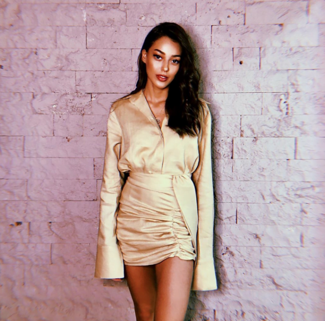 Dilan Çiçek Denizin küvette, Dilan Çiçek Denizin küvet pozu, Dilan Çiçek Denizin küvet pozu olay oldu, Dilan Çiçek Deniz küvette, Dilan Çiçek Deniz küvete girdi ve sosyal medya yıkıldı, Dilan Çiçek denizin küveti,