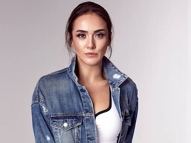 Eşkiya Edho Avukat Ebru Kimdir? Alpaslanın Avukatı Kimdir? Edho Avukat Ebru kim? Eşkiya Avukat Ebru kim, Ünal Kaplanın Avukatı kim, Ünalın Avukatı Ebru kim,