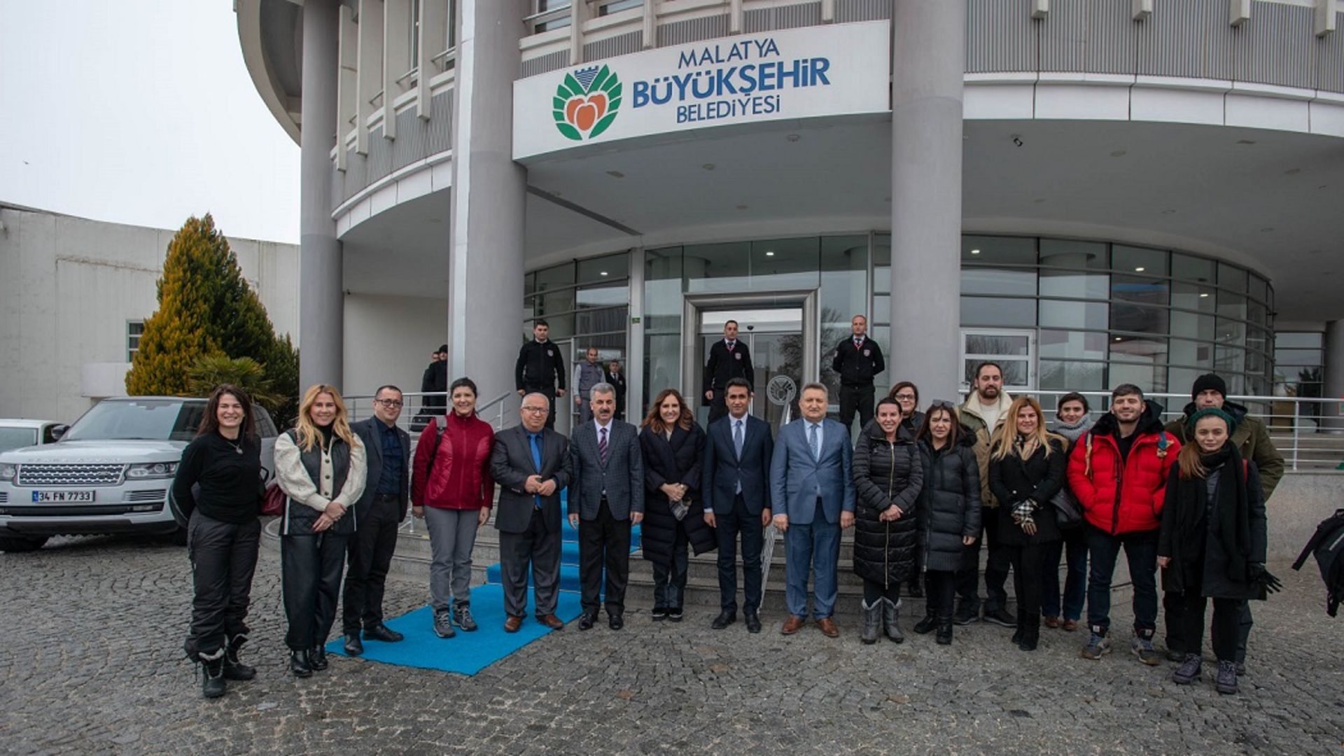 Çukur depremzedelere umut oldu! 1