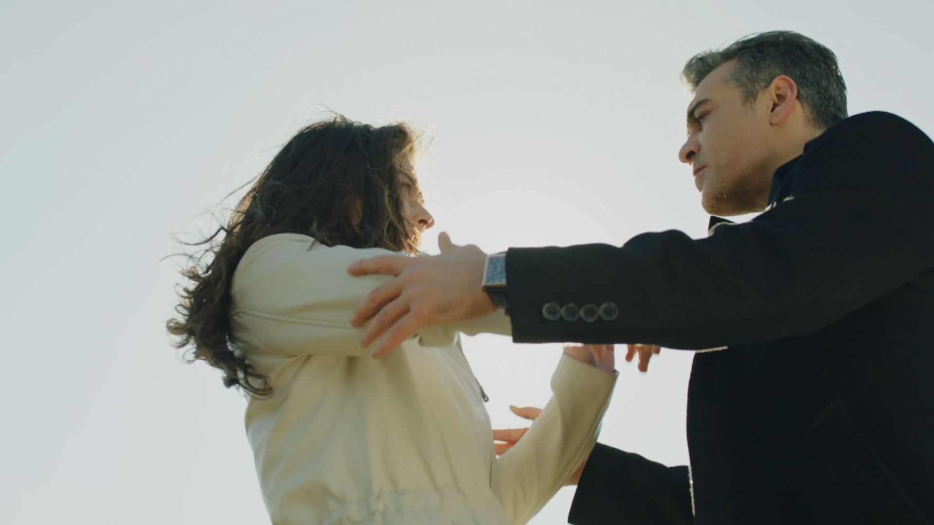 Firuze ve Ertan uçurumun eşiğinde! 1