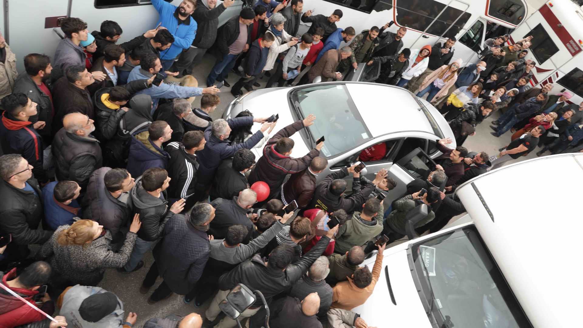 Ramo, halkın yoğun ilgisiyle karşılaştı! 1