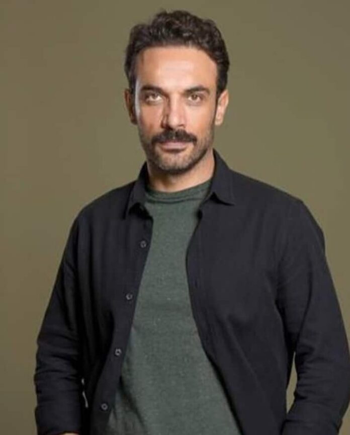 Çukur Gazeteci Emir kimdir, Çukur Emir kim, Çukur Gazeteci Emir, Çukur Emir kimdir? Çukur Gazeteci Emir öldü mü, Çukur Gazeteci Emir kim, Gazeteci Emir kim, Çukur Emir kimdir, Çukur Emir kim, Çukur Emir, Çukur Emir Çukur'a dost mu olacak düşman mı, Çukur Emir nasıl bir karakter olacak, Çukur Emir'in gerçek adı nedir