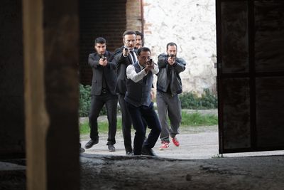 Sibel, Ramo’nun kucağına yığılırken Ramo, sevdiği kadını kurtarabilecek miydi? Sibel Kurtulacak mı?