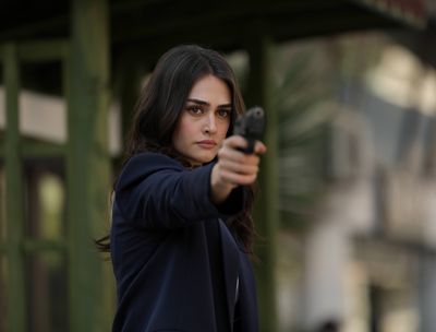  Ramo'nun 10. Bölümünde neler olacak?  Ramo zamanla yarışmak zorundadır. Alpay’ın verdiği zehir, Sibel’in giderek kötüleşmesine neden olur. Ramo’nun onu hastaneye yetiştirmek için kritik bir karar alması gerekmektedir. 