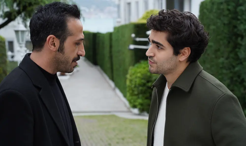 Una nueva vida capítulo 68 en español completo 3 Una nueva vida capítulo 68 en español completo - escena 4