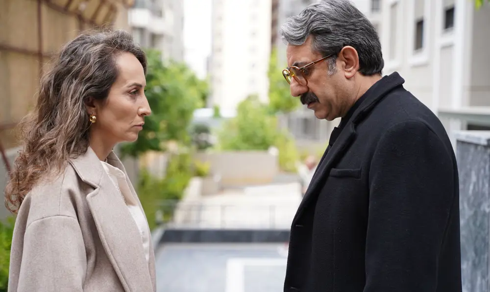 Una nueva vida capítulo 71 en español completo - escena 8